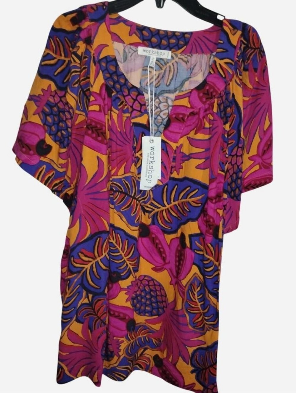 Workshop Republic Clothing Women's Tropical Short Split Neck Top (Size 1X)